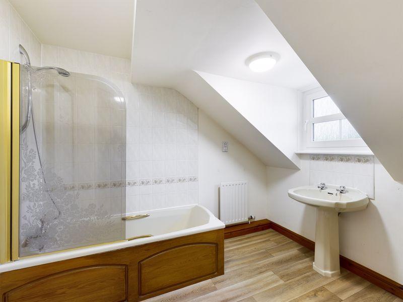 2nd floor bathroom