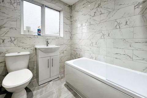 3 bedroom bungalow for sale, Hough Fold Way, Harwood