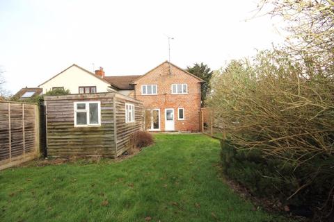 3 bedroom semi-detached house to rent, Bishopstone