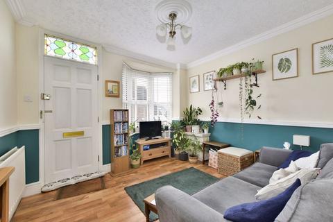 2 bedroom terraced house for sale, Gladstone Road, Chesham