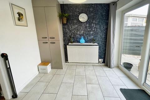 42 Birks Drive, Bury, BL8 1JF