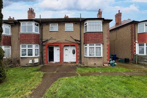 1 bedroom maisonette for sale, Reading Road, Northolt