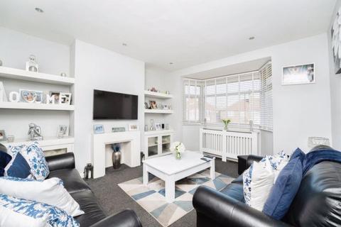 1 bedroom maisonette for sale, Reading Road, Northolt