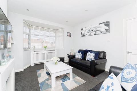 1 bedroom maisonette for sale, Reading Road, Northolt