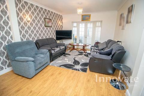 4 bedroom semi-detached house for sale, Jacmar Crescent, Smethwick B67