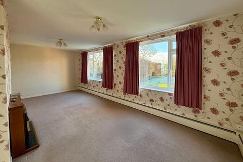 3 bedroom detached house for sale, Holywell Drive, Loughborough, LE11