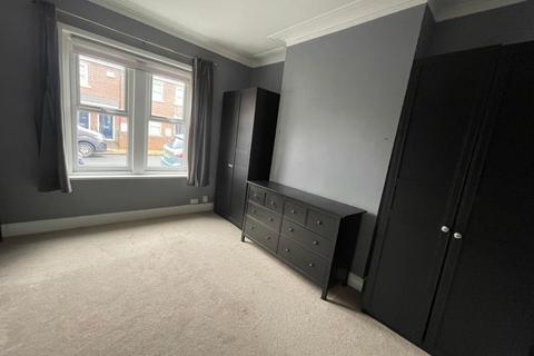 2 bedroom terraced house to rent, Coach Road, Wallsend NE28