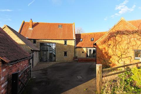The Grange Harrold Road, Lavendon, Olney, MK46 4HX