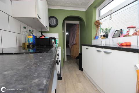 2 bedroom terraced house for sale, Milton Avenue, Margate