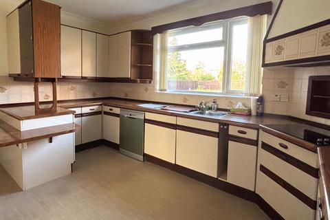 undefined, Kenilworth Avenue, Gloucester, GL2 0QN