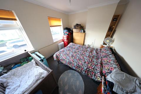 undefined, Lenthall Avenue, Grays