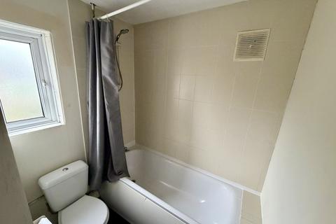 3 bedroom semi-detached house for sale, Lenthall Avenue, Grays