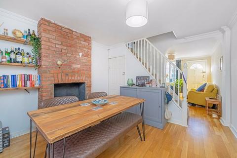 2 Rushett Close, Thames Ditton, KT7 0UR