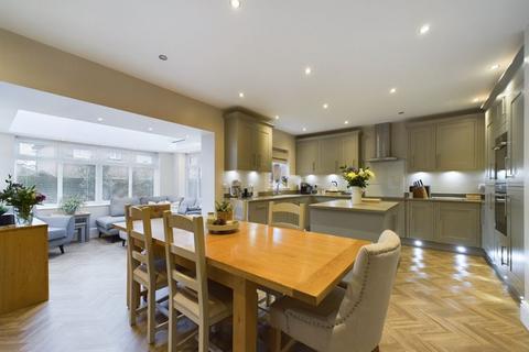 6 Wadlow Drive, Shifnal, TF11 9QF