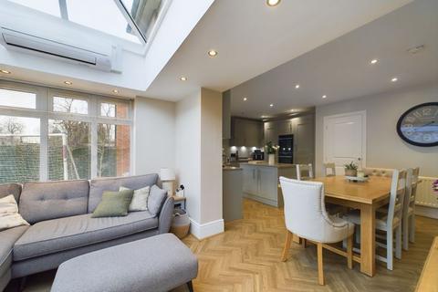 6 Wadlow Drive, Shifnal, TF11 9QF