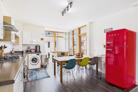 undefined, Tresawya Drive, Truro - Beautifully presented second floor apartment