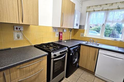 2 bedroom terraced house to rent, Lansdowne Way, High Wycombe HP11