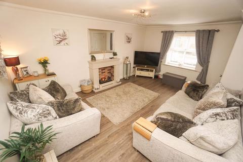 3 bedroom cottage to rent, Lee Lane, Horwich