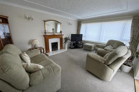 3 bedroom chalet for sale, Stanford Walk: Netherton