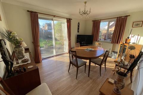 3 bedroom chalet for sale, Stanford Walk: Netherton