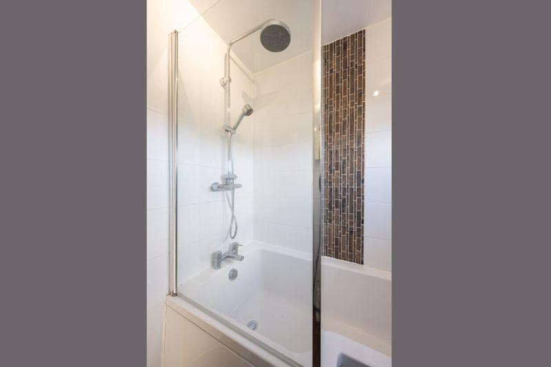 BATHROOM -BATH and