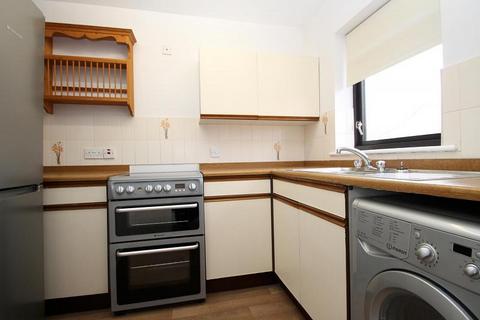 1 bedroom flat to rent, Peakes Place