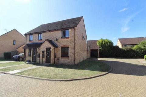 3 bedroom semi-detached house to rent, Matilda Gardens, Shenley Church End, MK5 6HT