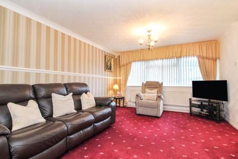 3 bedroom semi-detached house for sale, Woodstock Road, Bedford MK40