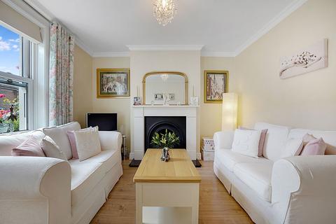 222 High Street, Halling, Rochester, ME2 1BZ