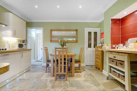 222 High Street, Halling, Rochester, ME2 1BZ