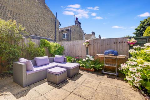222 High Street, Halling, Rochester, ME2 1BZ