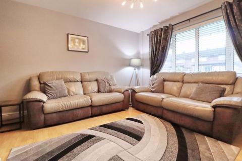 3 bedroom terraced house for sale, Leaside Grove, Manchester M28