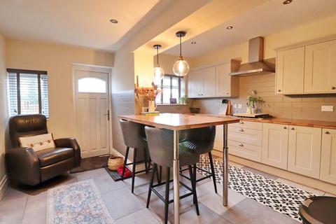 2 bedroom end of terrace house for sale, Westminster Road, Manchester M28