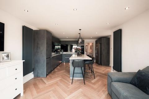 undefined, The Croft, Crowle
