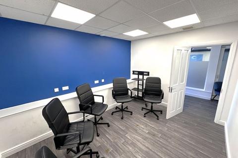 Office to rent, Paignton TQ3