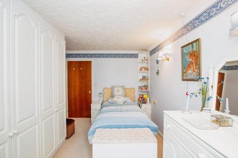 1 bedroom retirement property for sale, Church Street, St Neots PE19