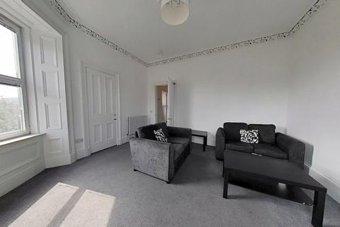 3 bedroom flat to rent, Mulberry Place, Newhaven, Edinburgh, EH6