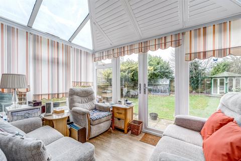 3 bedroom detached house for sale, Alinora Avenue, Goring-by-Sea, Worthing, West Sussex, BN12