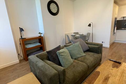 2 bedroom flat to rent, Urquhart Road, Aberdeen, AB24 5DN