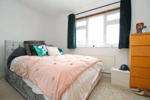 2 bedroom end of terrace house for sale, Stapleford Road, Putteridge, Luton, Bedfordshire, LU2 8AY