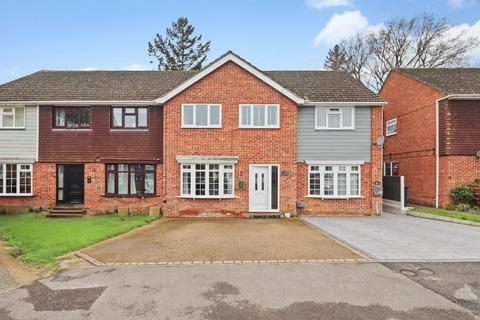 3 bedroom terraced house for sale, Chestnut Drive, Sturry, Canterbury, Kent, CT2 0NB