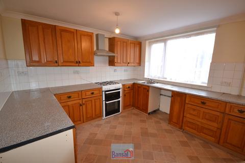 3 bedroom end of terrace house to rent, St James Lane, CV3