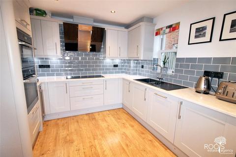 4 bedroom semi-detached house for sale, Westwood Mews, Newbury RG14