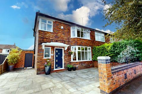 3 bedroom semi-detached house for sale, Clevedon Avenue, Urmston, M41