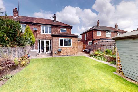 3 bedroom semi-detached house for sale, Clevedon Avenue, Urmston, M41