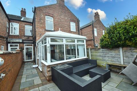 3 bedroom terraced house for sale, Moss Vale Road, Urmston, M41