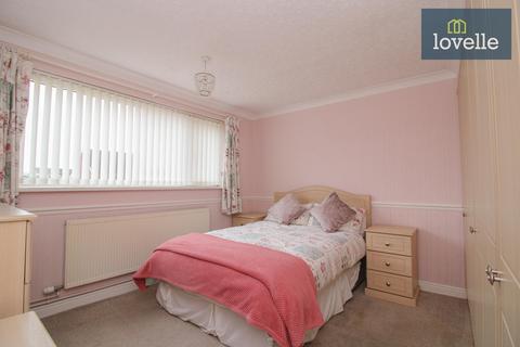 15 Dymoke Drive, Grimsby, DN37 9QQ