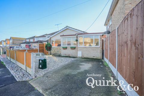 2 bedroom detached bungalow for sale, Waarden Road, Canvey Island, SS8