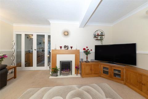 4 Balcombe Close, Luton, LU2 8HT