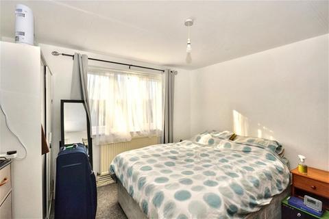 1 bedroom flat for sale, Northfield Road, Harpenden